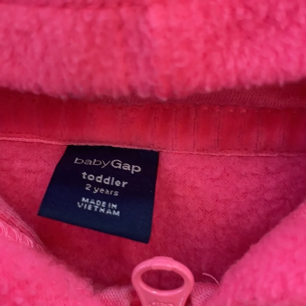 Gap pants and‎ hoodie hot pink